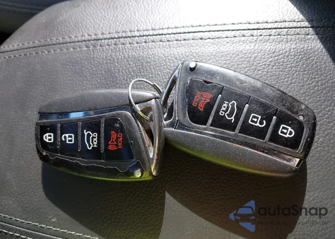 2018 Hyundai Santa Fe Sport 2.4L из США, поврежденный, VIN 5NMZUDLB3JH099057